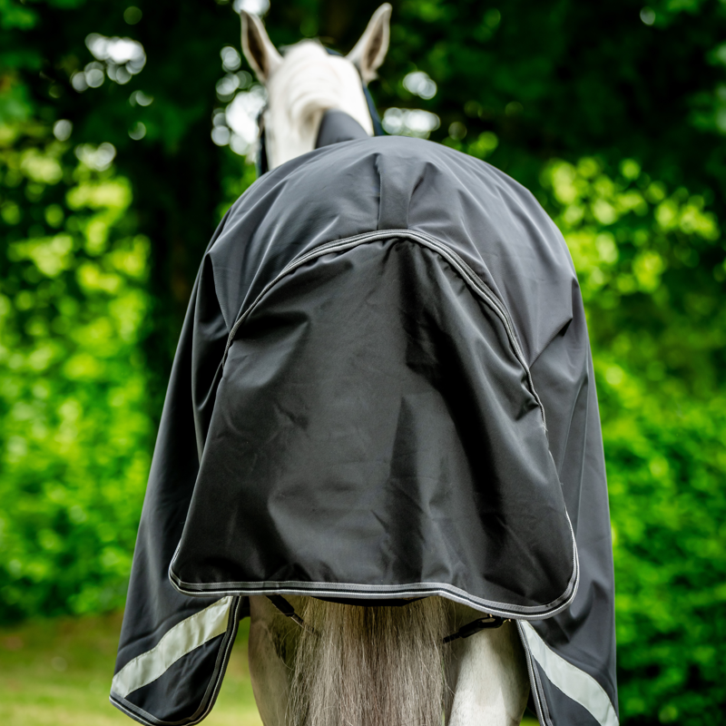 Horseware Rambo 1000D Wug Turnout 200g Medium in Black/Thunderstorm Grey/Silver-4